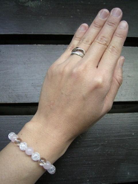 ☆恋愛運☆ローズクォーツxクラック水晶x水晶ブレスレット < 女性アクセサリー/時計 ☆恋愛運☆ローズクォーツxクラック水晶x水晶ブレスレット < 女性アクセサリー/時計の