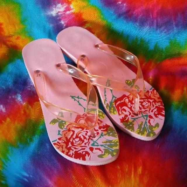 激カワッ(p^-^)美脚ッッ!ドングサンダル■ビーサン■36インチ■ < 女性ファッション  激カワッ(p^-^)美脚ッッ!ドングサンダル■ビーサン■36インチ■  < 女性ファッションの