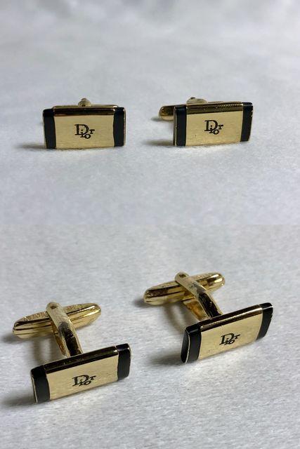 正規レア Diorディオール ヴィンテージ スクエアロゴカフス 金×黒カフリンクス アイコンボタン < ブランド  正規レア Diorディオール ヴィンテージ スクエアロゴカフス 金×黒カフリンクス アイコンボタン < ブランドの