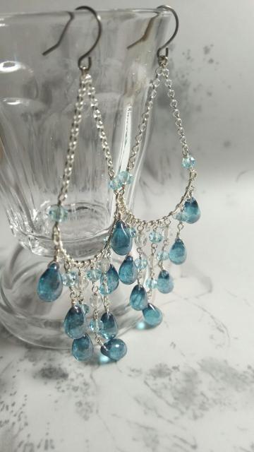 SF*シャンデリアピアス*蒼×水色 21022 < 女性ファッション  SF*シャンデリアピアス*蒼×水色 21022 < 女性ファッションの