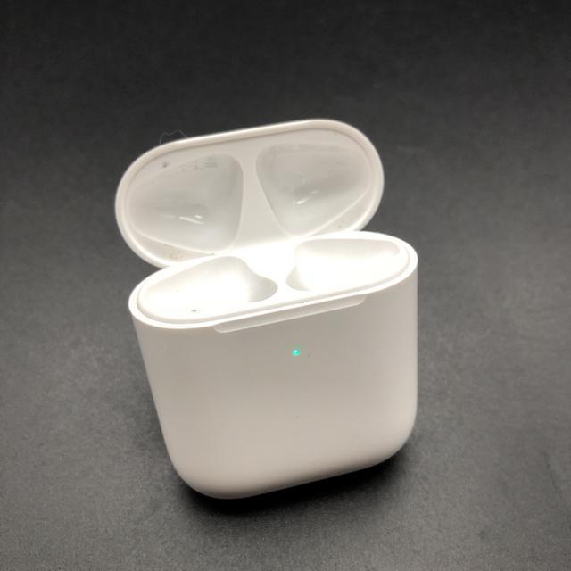  Apple Abv AirPods [dP[X A1938  Ɠd/AV 