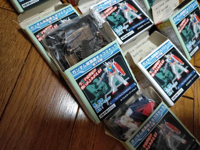 ガンダム GUNDAM 総集編 チョコスナック 食玩 おまけ ミニフィギュア 55個 まとめ売り < アニメ/コミック/キャラクター  ガンダム GUNDAM 総集編 チョコスナック 食玩 おまけ ミニフィギュア 55個 まとめ売り < アニメ/コミック/キャラクターの