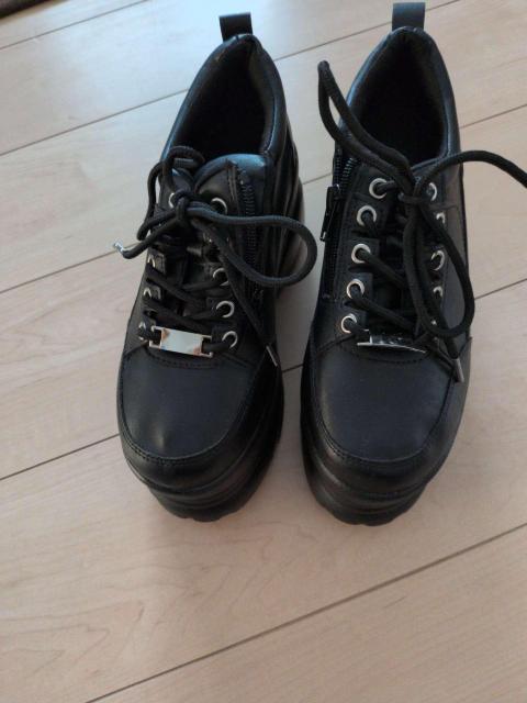 厚底スニーカー 黒 < 女性ファッション 厚底スニーカー 黒 < 女性ファッションの