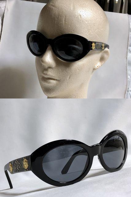 正規 VERSACEヴェルサーチ 2連メデューサロゴ×スタッズ装飾サングラス 黒×ゴールド クラシックアイウェア < ブランド 正規 VERSACEヴェルサーチ 2連メデューサロゴ×スタッズ装飾サングラス 黒×ゴールド クラシックアイウェア < ブランドの