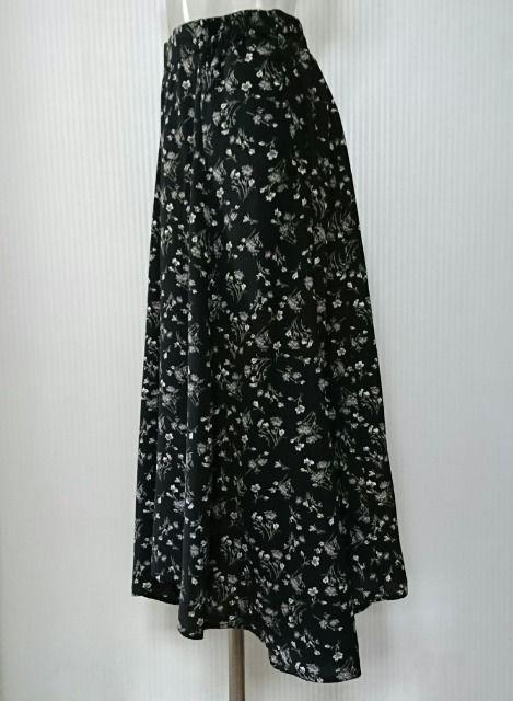 earth music&ecology★小花柄 アシメ ロング スカート < ブランド earth music&ecology★小花柄 アシメ ロング スカート < ブランドの