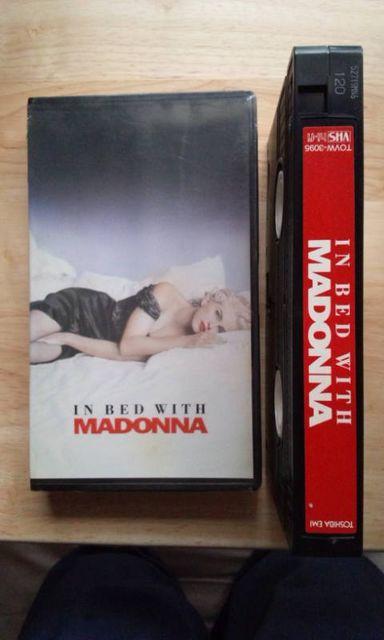 VHSrfI m }hi   CD/DVD/rfI 