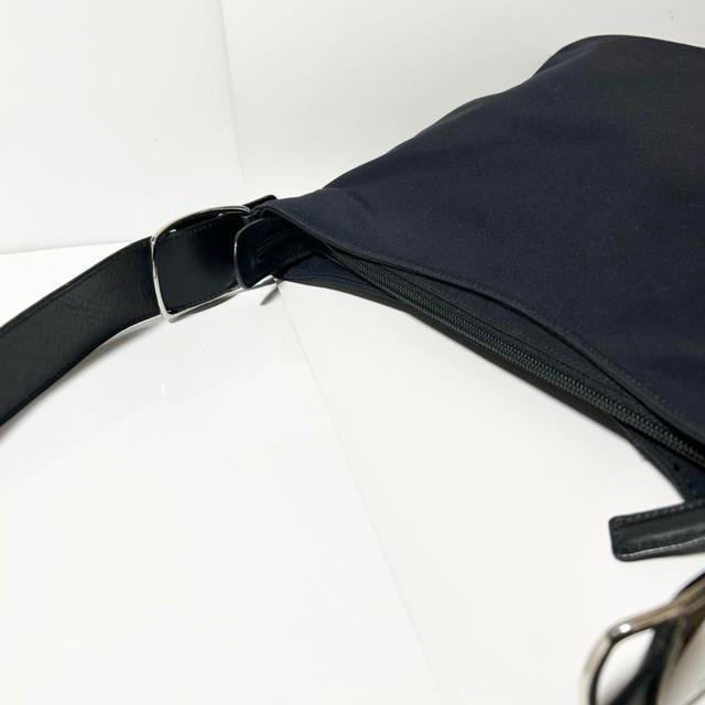 Ferragamo フェラガモ ヴァラ 金具 ショルダーバッグ < ブランド  Ferragamo フェラガモ ヴァラ 金具 ショルダーバッグ < ブランドの