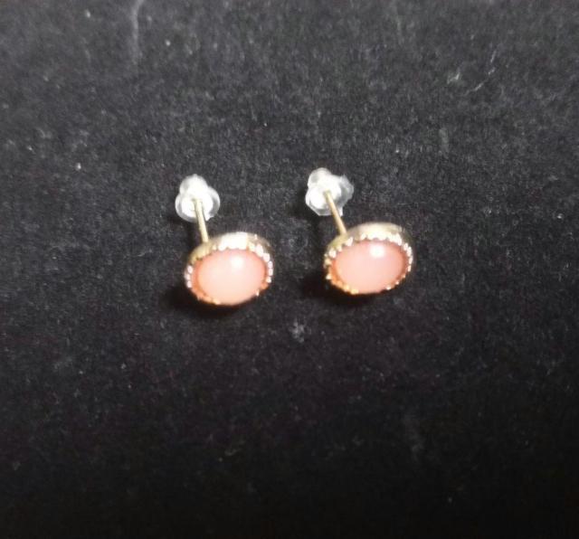 未使用 ピアス2点セット パール ピンクストーン ゴールドピアス < 女性アクセサリー/時計 未使用 ピアス2点セット パール ピンクストーン ゴールドピアス < 女性アクセサリー/時計の