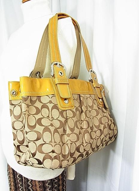 500円スタ【正規】COACH(コーチ) ソーホー プリーテッド シグネチャー トートバッグ(F13742) < ブランド 500円スタ【正規】COACH(コーチ) ソーホー プリーテッド シグネチャー トートバッグ(F13742) < ブランドの