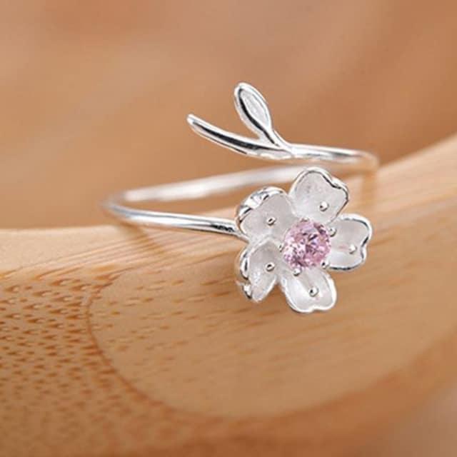 高評価390円★超人気☆美しく魅力的な一輪の桜リング < 女性アクセサリー/時計 高評価390円★超人気☆美しく魅力的な一輪の桜リング < 女性アクセサリー/時計の