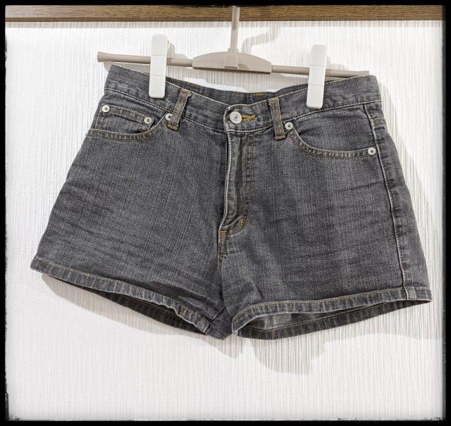 ★CLASSIC★ショートパンツ★ハーフパンツ★短パン★黒・デニム★Sサイズ同等★部屋着★まとめ買い歓迎★ < 女性ファッション  ★CLASSIC★ショートパンツ★ハーフパンツ★短パン★黒・デニム★Sサイズ同等★部屋着★まとめ買い歓迎★ < 女性ファッションの