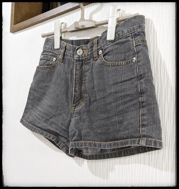 ★CLASSIC★ショートパンツ★ハーフパンツ★短パン★黒・デニム★Sサイズ同等★部屋着★まとめ買い歓迎★ < 女性ファッション  ★CLASSIC★ショートパンツ★ハーフパンツ★短パン★黒・デニム★Sサイズ同等★部屋着★まとめ買い歓迎★ < 女性ファッションの