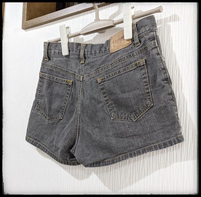 ★CLASSIC★ショートパンツ★ハーフパンツ★短パン★黒・デニム★Sサイズ同等★部屋着★まとめ買い歓迎★ < 女性ファッション  ★CLASSIC★ショートパンツ★ハーフパンツ★短パン★黒・デニム★Sサイズ同等★部屋着★まとめ買い歓迎★ < 女性ファッションの