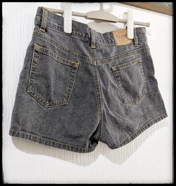 ★CLASSIC★ショートパンツ★ハーフパンツ★短パン★黒・デニム★Sサイズ同等★部屋着★まとめ買い歓迎★ < 女性ファッション  ★CLASSIC★ショートパンツ★ハーフパンツ★短パン★黒・デニム★Sサイズ同等★部屋着★まとめ買い歓迎★ < 女性ファッションの