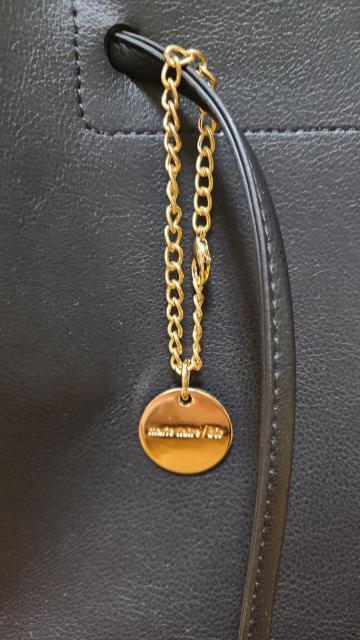 新品未使用 収納たっぷりでも軽いリクルートバック チャーム付き 就活や勤務用にも < 女性ファッション  新品未使用 収納たっぷりでも軽いリクルートバック チャーム付き 就活や勤務用にも < 女性ファッションの