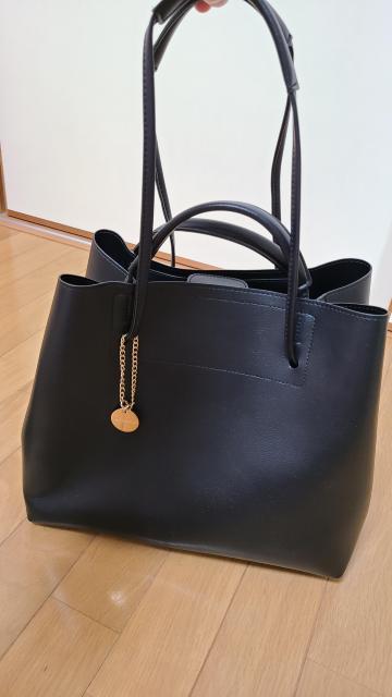 新品未使用 収納たっぷりでも軽いリクルートバック チャーム付き 就活や勤務用にも < 女性ファッション  新品未使用 収納たっぷりでも軽いリクルートバック チャーム付き 就活や勤務用にも < 女性ファッションの