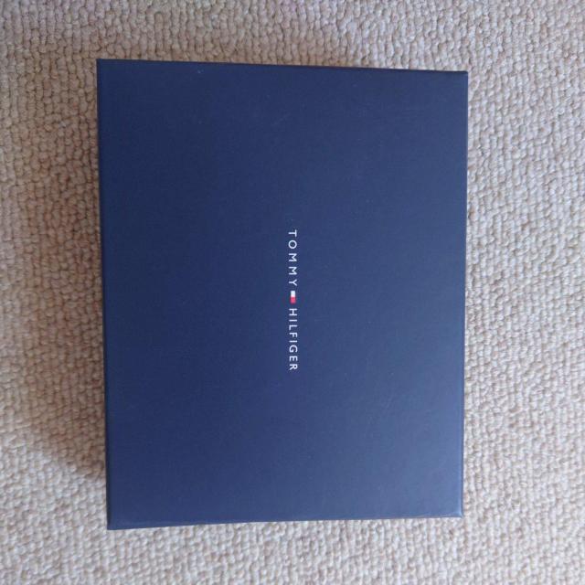 トミーヒルフィガー ウオレットアンドコインポケット 用空箱 < 男性ファッション トミーヒルフィガー ウオレットアンドコインポケット 用空箱 < 男性ファッションの