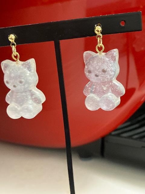 ハンドメイド レジン ねこピアス  < 女性ファッション  ハンドメイド レジン ねこピアス  < 女性ファッションの