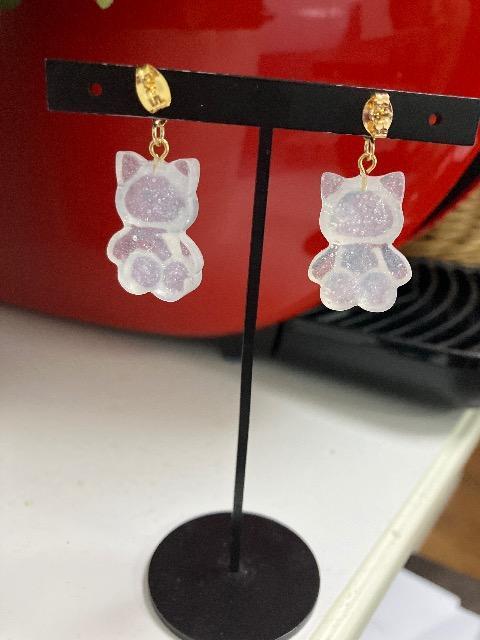ハンドメイド レジン ねこピアス  < 女性ファッション  ハンドメイド レジン ねこピアス  < 女性ファッションの