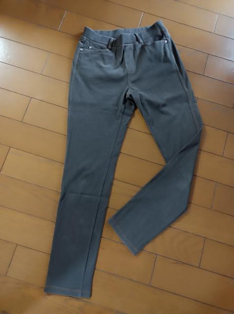 ABEAUTIFUL BALANCE★BBジーンズ★全方向スゴ伸び伸びパンツ★カーキ★美品★ < 女性ファッション  ABEAUTIFUL BALANCE★BBジーンズ★全方向スゴ伸び伸びパンツ★カーキ★美品★  < 女性ファッションの