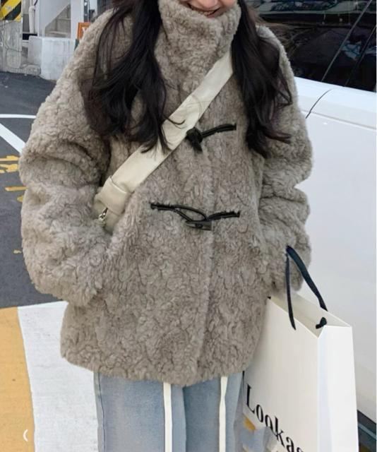 送料無料 新品 ボアジャケット トグルボタンボアコート冬 < 女性ファッション  送料無料 新品 ボアジャケット トグルボタンボアコート冬 < 女性ファッションの