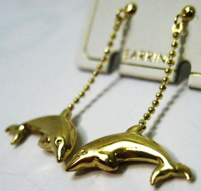 極美品 K18 18金 スタッド ピアス イルカ ぶら下がり 16mm < 女性アクセサリー/時計  極美品 K18 18金 スタッド ピアス イルカ ぶら下がり 16mm < 女性アクセサリー/時計の