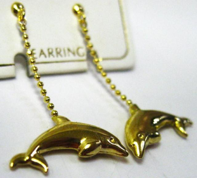 極美品 K18 18金 スタッド ピアス イルカ ぶら下がり 16mm < 女性アクセサリー/時計  極美品 K18 18金 スタッド ピアス イルカ ぶら下がり 16mm < 女性アクセサリー/時計の