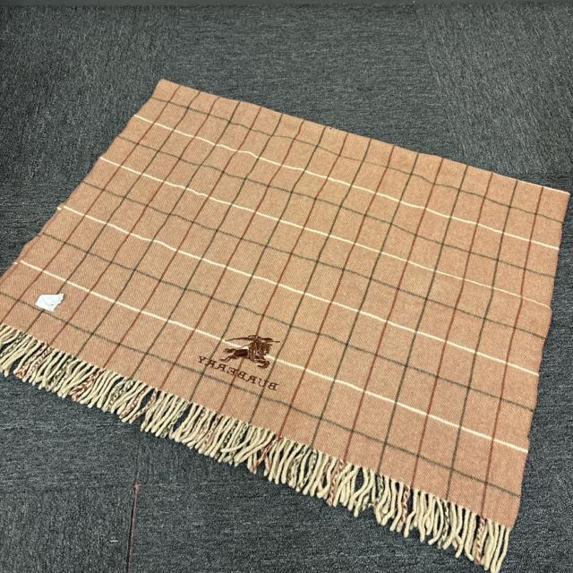 即決 Burberry バーバリー 膝掛け < ブランド  即決 Burberry バーバリー 膝掛け < ブランドの