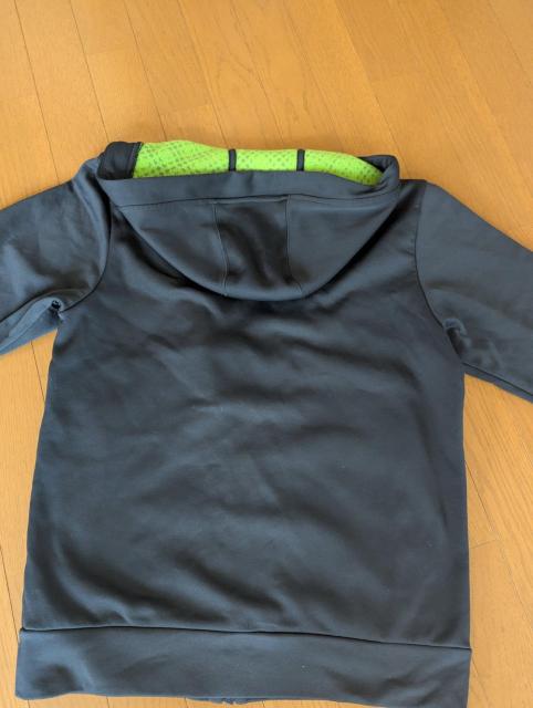 adidas@AfB_X@p[J[@M Y@N