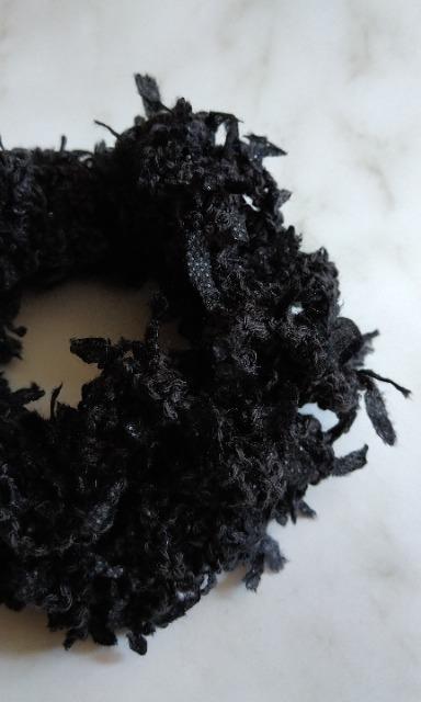 ハンドメイド ダブルフリルシュシュ ブラック < 女性ファッション ハンドメイド ダブルフリルシュシュ ブラック < 女性ファッションの