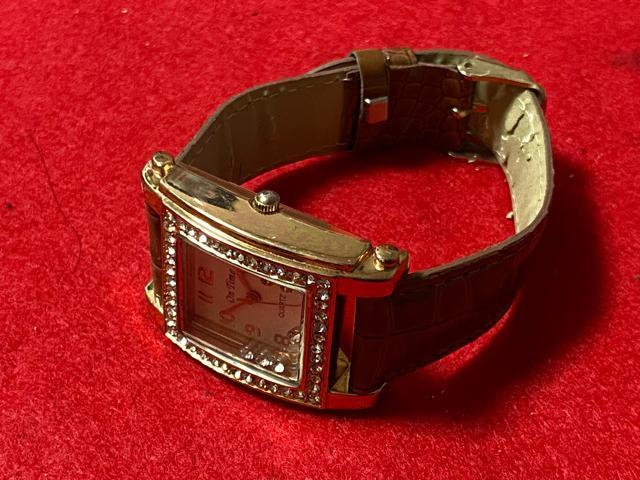 On Time レディース腕時計 ストーン ブラウン 動作品4017-10-8 < ブランド  On Time レディース腕時計 ストーン ブラウン 動作品4017-10-8 < ブランドの