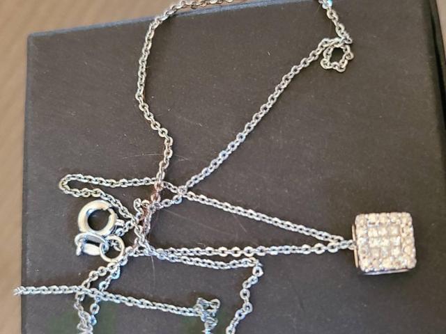 BLOOM  u[  _Ch lbNX  Vo[CXg[  uh 