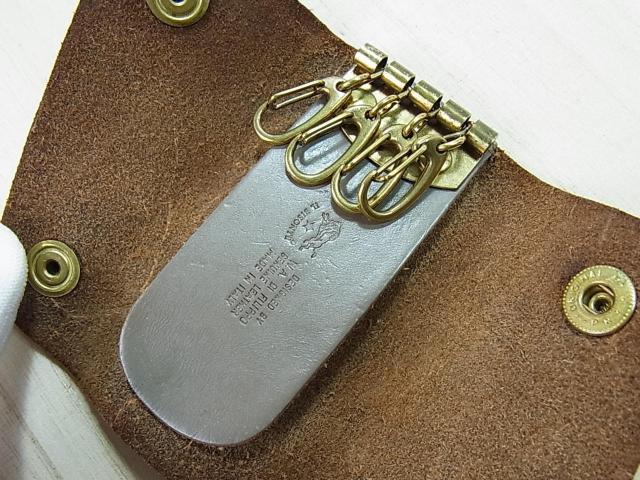 ◆正規品IL BISONTE イルビゾンテ 4連キーケース used品イタリア製・レザー・コンパクトサイズ < ブランド ◆正規品IL BISONTE イルビゾンテ 4連キーケース used品イタリア製・レザー・コンパクトサイズ < ブランドの