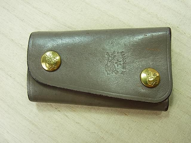 ◆正規品IL BISONTE イルビゾンテ 4連キーケース used品イタリア製・レザー・コンパクトサイズ < ブランド ◆正規品IL BISONTE イルビゾンテ 4連キーケース used品イタリア製・レザー・コンパクトサイズ < ブランドの
