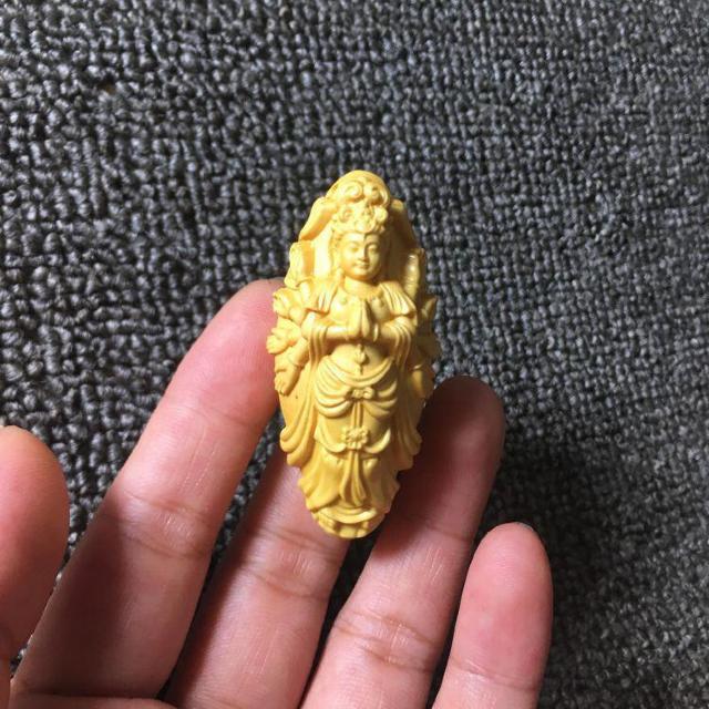 送料無料 柘植 木彫根付 千手観音 < インテリア/ライフ  送料無料 柘植 木彫根付 千手観音 < インテリア/ライフの