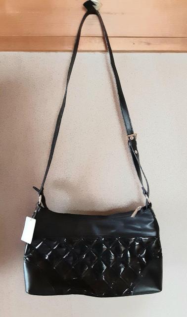 未使用 & by P&D バッグ 黒 アンドバイピーアンドディー ショルダーバッグ &byP&D ブラック &byP&D タグ付き < 女性ファッション  未使用 & by P&D バッグ 黒 アンドバイピーアンドディー ショルダーバッグ &byP&D ブラック &byP&D タグ付き < 女性ファッションの
