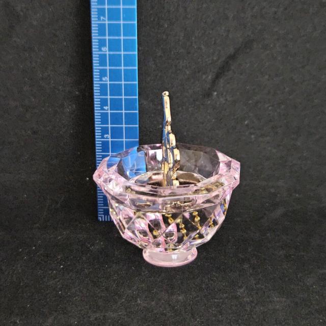 新品*アクリルアイス*不思議の国のアリス*クリスタル*ピンク×金プレート*カップ*クリア*フィギュア*キーホルダー < インテリア/ライフ 新品*アクリルアイス*不思議の国のアリス*クリスタル*ピンク×金プレート*カップ*クリア*フィギュア*キーホルダー < インテリア/ライフの