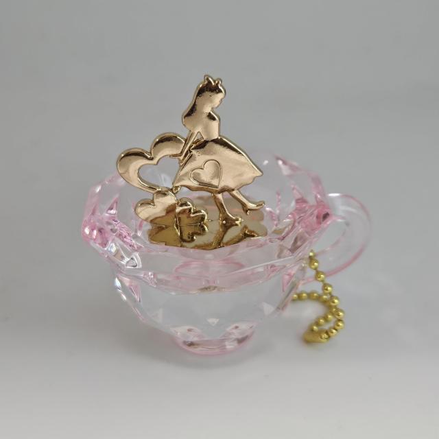 新品*アクリルアイス*不思議の国のアリス*クリスタル*ピンク×金プレート*カップ*クリア*フィギュア*キーホルダー < インテリア/ライフ 新品*アクリルアイス*不思議の国のアリス*クリスタル*ピンク×金プレート*カップ*クリア*フィギュア*キーホルダー < インテリア/ライフの