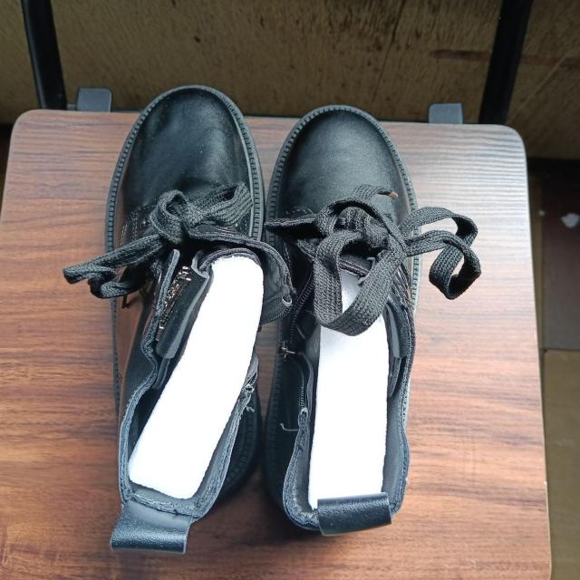 新品 23cm レディース ブーツ ブラック 厚底 シューズ ショートブーツ < 女性ファッション  新品 23cm レディース ブーツ ブラック 厚底 シューズ ショートブーツ < 女性ファッションの