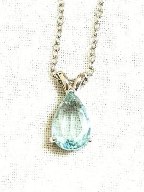 海外輸入アクアマリンネックレス新品未使用 < 女性アクセサリー/時計 海外輸入アクアマリンネックレス新品未使用 < 女性アクセサリー/時計の