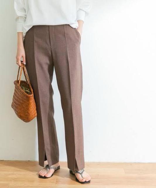 定価13,200円●URBAN RESEARCHアーバンリサーチ【美品】美脚 スリットパンツ●38 ブラウン < ブランド  定価13,200円●URBAN RESEARCHアーバンリサーチ【美品】美脚 スリットパンツ●38 ブラウン < ブランドの