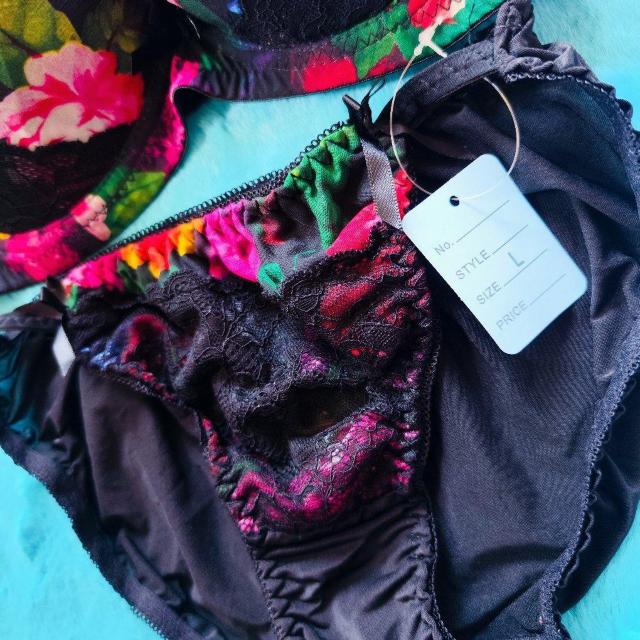 激カワッ。。。F80×L。。。ブラックレース×フラワー柄ブラジャー&ショーツセット。。グラマー大きいサイズヴィヴィッドカラー < 女性ファッション  激カワッ。。。F80×L。。。ブラックレース×フラワー柄ブラジャー&ショーツセット。。グラマー大きいサイズヴィヴィッドカラー < 女性ファッションの