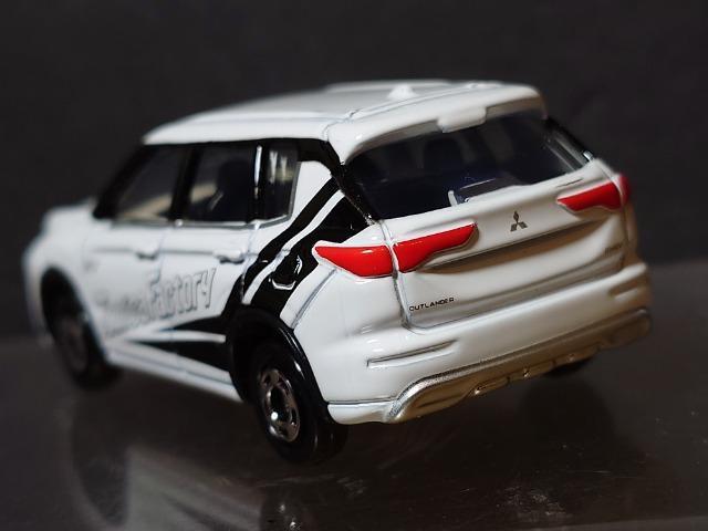 ★トミカ組み立て工場★第10弾 三菱アウトランダーPHEV★ < ホビー ★トミカ組み立て工場★第10弾 三菱アウトランダーPHEV★ < ホビーの