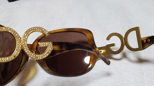 正規廃盤 ドルチェ&ガッバーナ D&G エンブレムロゴサングラス 茶 金 石 ビッグレンズL ラグジュアリーアイウェア 男女兼用〇 < ブランド  正規廃盤 ドルチェ&ガッバーナ D&G エンブレムロゴサングラス 茶 金 石 ビッグレンズL ラグジュアリーアイウェア 男女兼用〇 < ブランドの