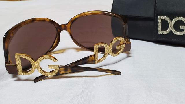 正規廃盤 ドルチェ&ガッバーナ D&G エンブレムロゴサングラス 茶 金 石 ビッグレンズL ラグジュアリーアイウェア 男女兼用〇 < ブランド  正規廃盤 ドルチェ&ガッバーナ D&G エンブレムロゴサングラス 茶 金 石 ビッグレンズL ラグジュアリーアイウェア 男女兼用〇 < ブランドの
