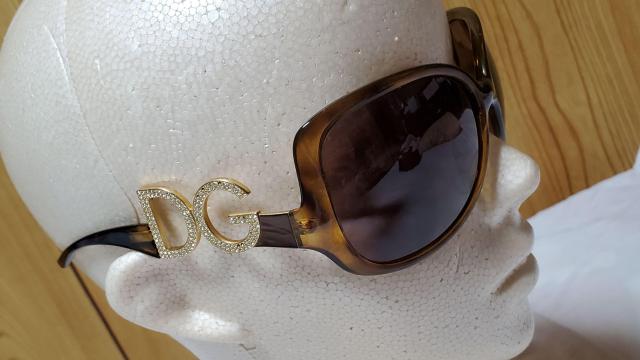 正規廃盤 ドルチェ&ガッバーナ D&G エンブレムロゴサングラス 茶 金 石 ビッグレンズL ラグジュアリーアイウェア 男女兼用〇 < ブランド  正規廃盤 ドルチェ&ガッバーナ D&G エンブレムロゴサングラス 茶 金 石 ビッグレンズL ラグジュアリーアイウェア 男女兼用〇 < ブランドの