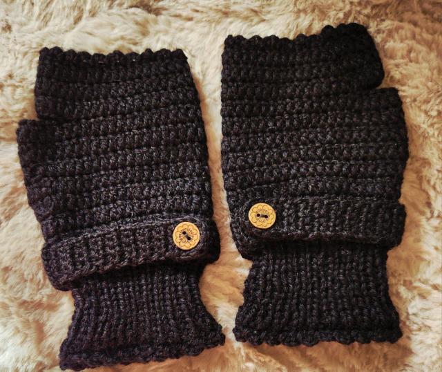 黒色(ウール&アクリル)毛糸で編んだハンドウーマです。 < ペット/手芸/園芸 黒色(ウール&アクリル)毛糸で編んだハンドウーマです。 < ペット/手芸/園芸の