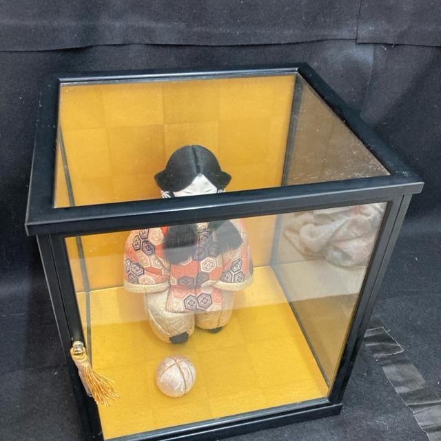 京製 木目込人形 蹴鞠 ケース付 ケースサイズ高さ約36cm 幅約31.5cm < おもちゃ 京製 木目込人形 蹴鞠 ケース付 ケースサイズ高さ約36cm 幅約31.5cm < おもちゃの