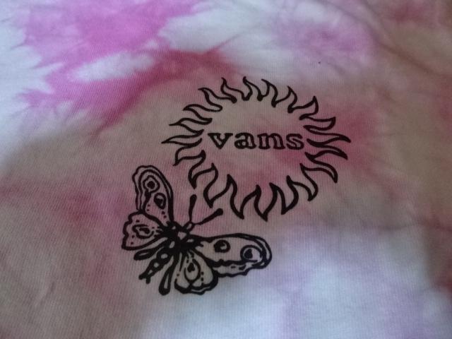 バンズ【VANS】 バックプリント有 まだら ロングスリーブTシャツUS S < 女性ファッション  バンズ【VANS】 バックプリント有 まだら ロングスリーブTシャツUS S < 女性ファッションの