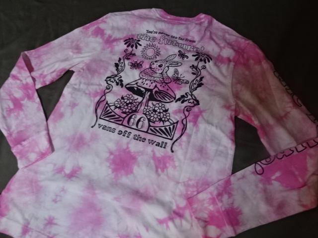 バンズ【VANS】 バックプリント有 まだら ロングスリーブTシャツUS S < 女性ファッション  バンズ【VANS】 バックプリント有 まだら ロングスリーブTシャツUS S < 女性ファッションの